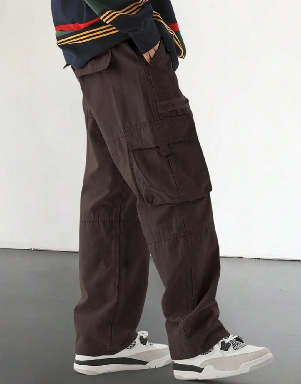 Loose-Fit Men's Cargo Pants With Flap Pockets And Side Pockets