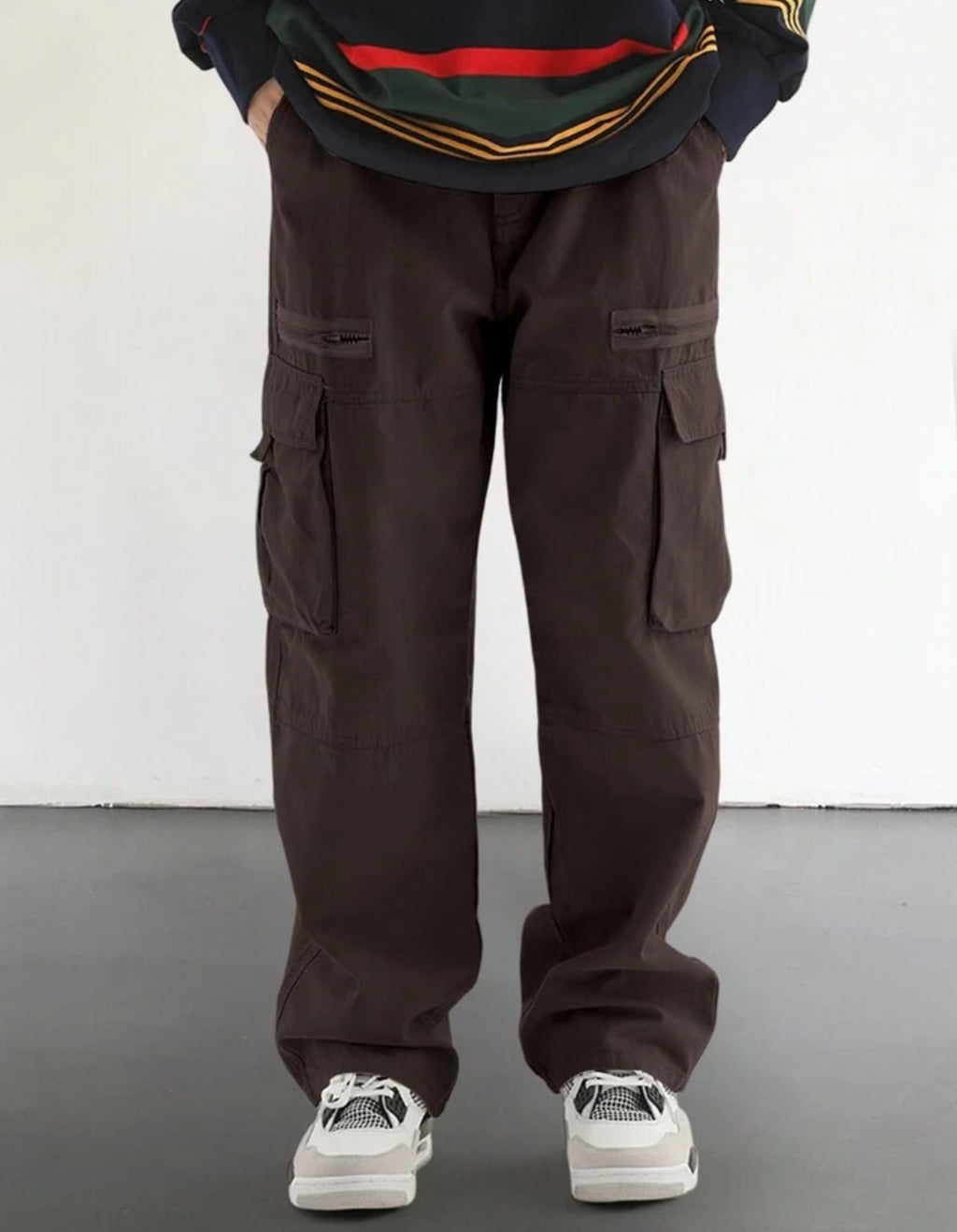 Loose-Fit Men's Cargo Pants With Flap Pockets And Side Pockets