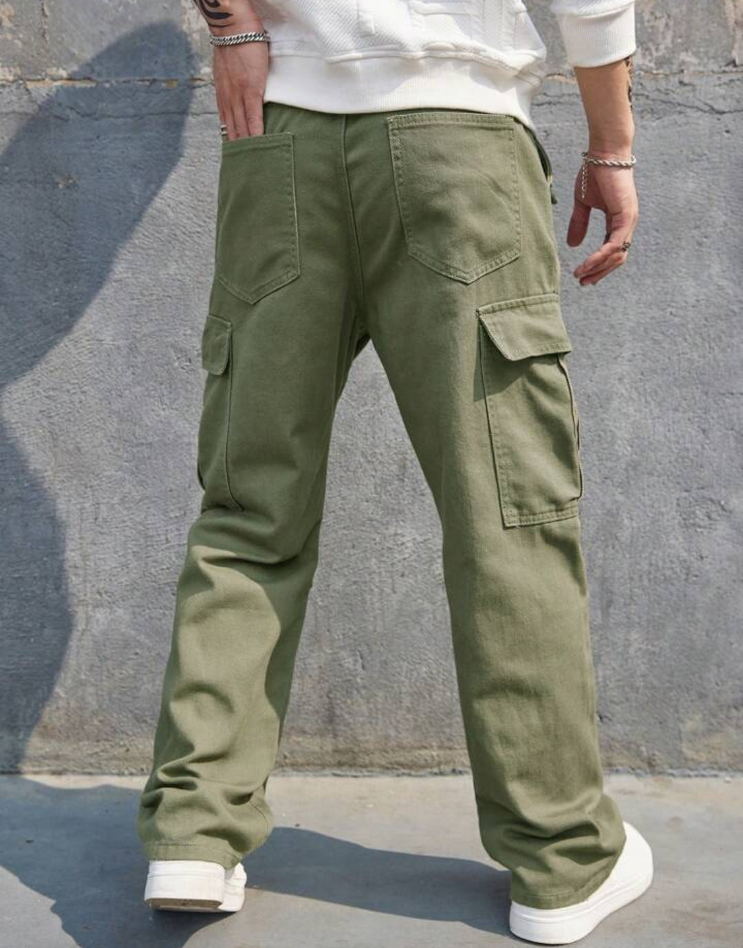 Cotton Cargo Jeans With Flap Pockets And Side Pockets